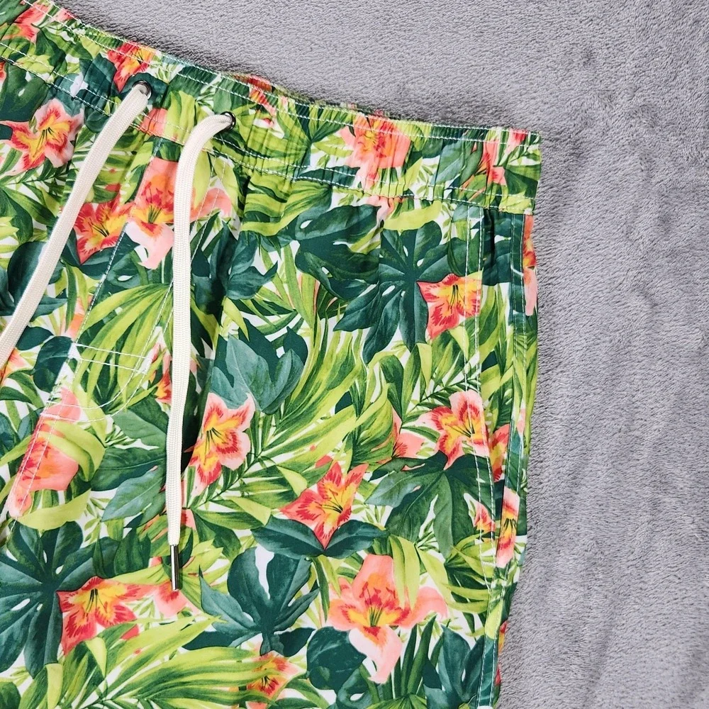Fair Harbor Swim Shorts Mens Medium Green Floral‎ Lined Drawstring Pockets